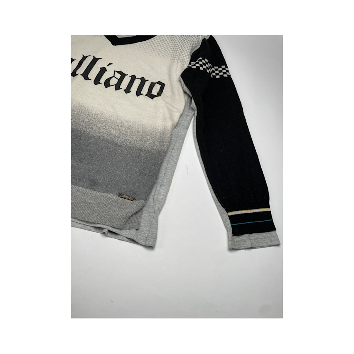 Galliano Knitwear & Sweatshirt image 2