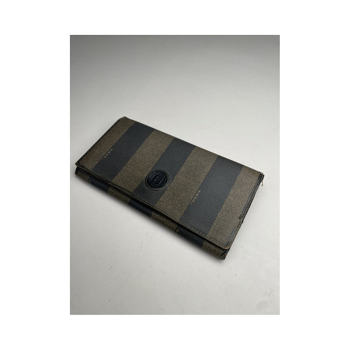 Fendi Baguette Wallet image 3