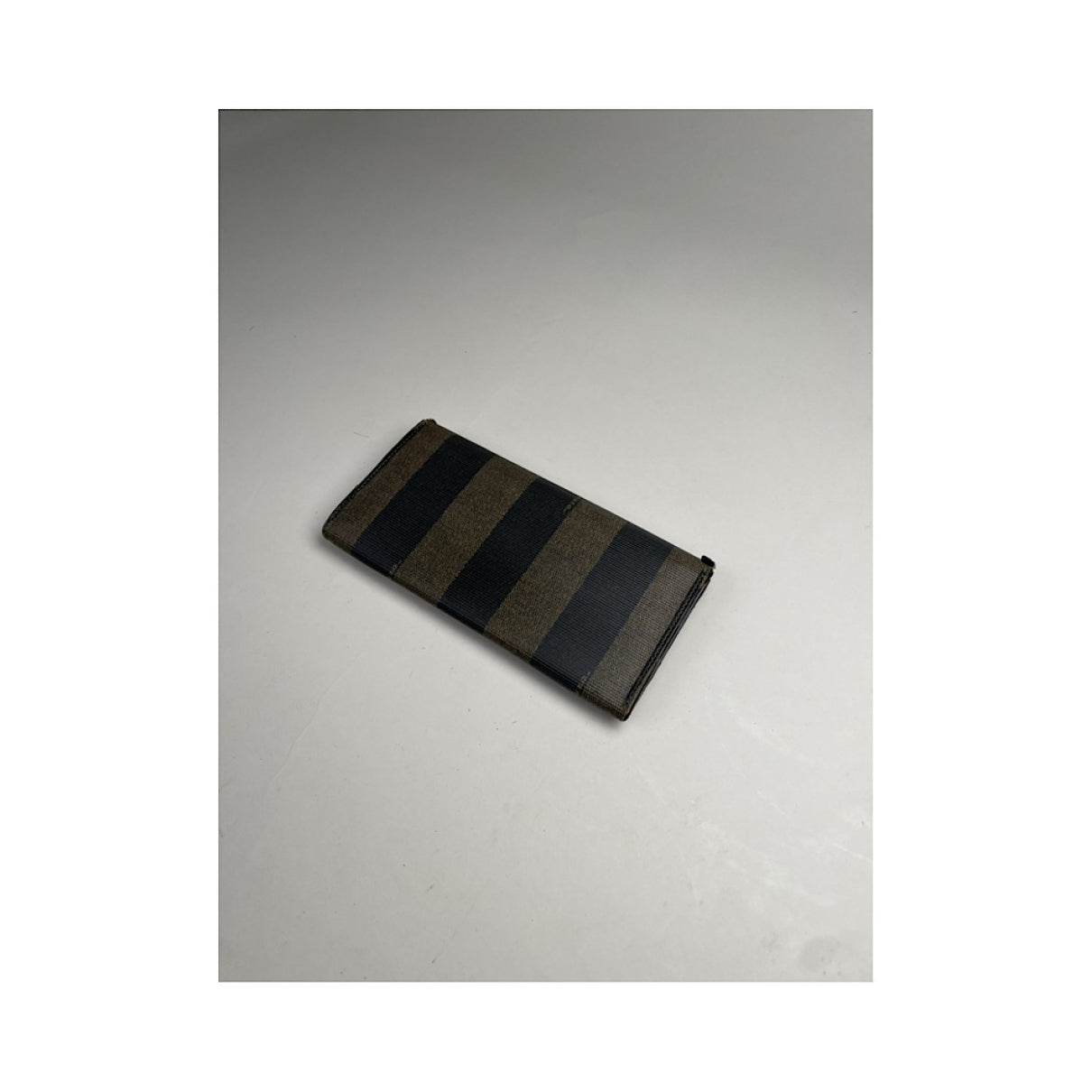 Fendi Baguette Wallet image 4