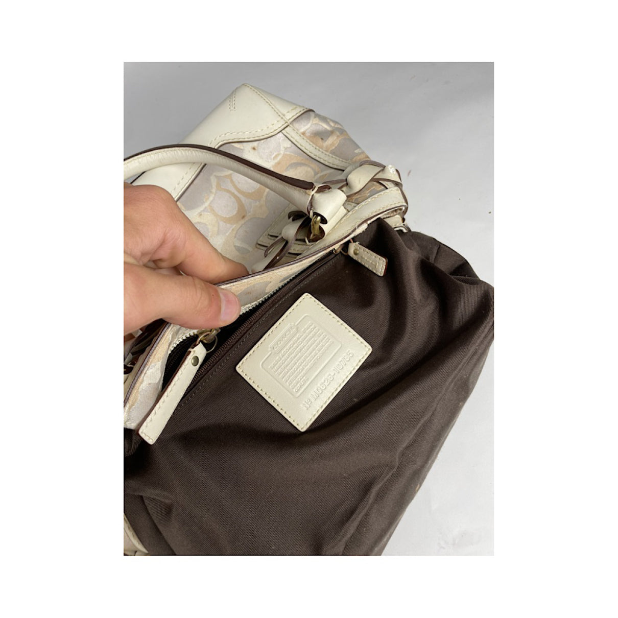 Coach Signature Sufflette White Leather Handbag image 4