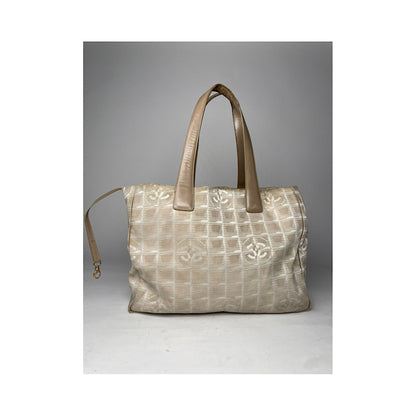 Chanel Coco Cocoon Handbag image 4