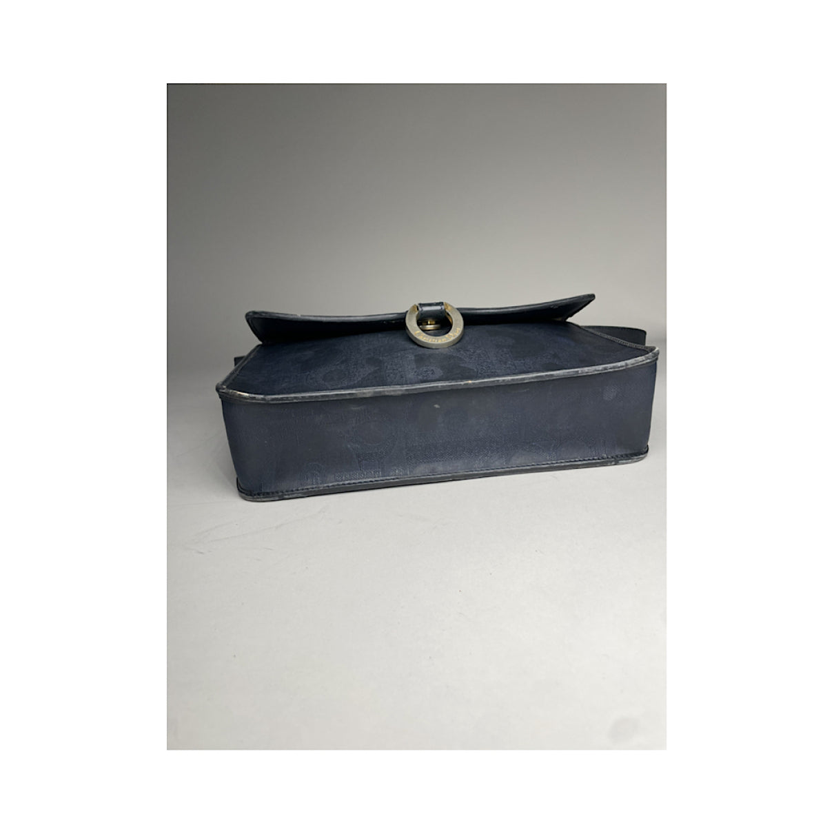 Dior 30 Montaigne Chain Navy Leather Handbag image 4
