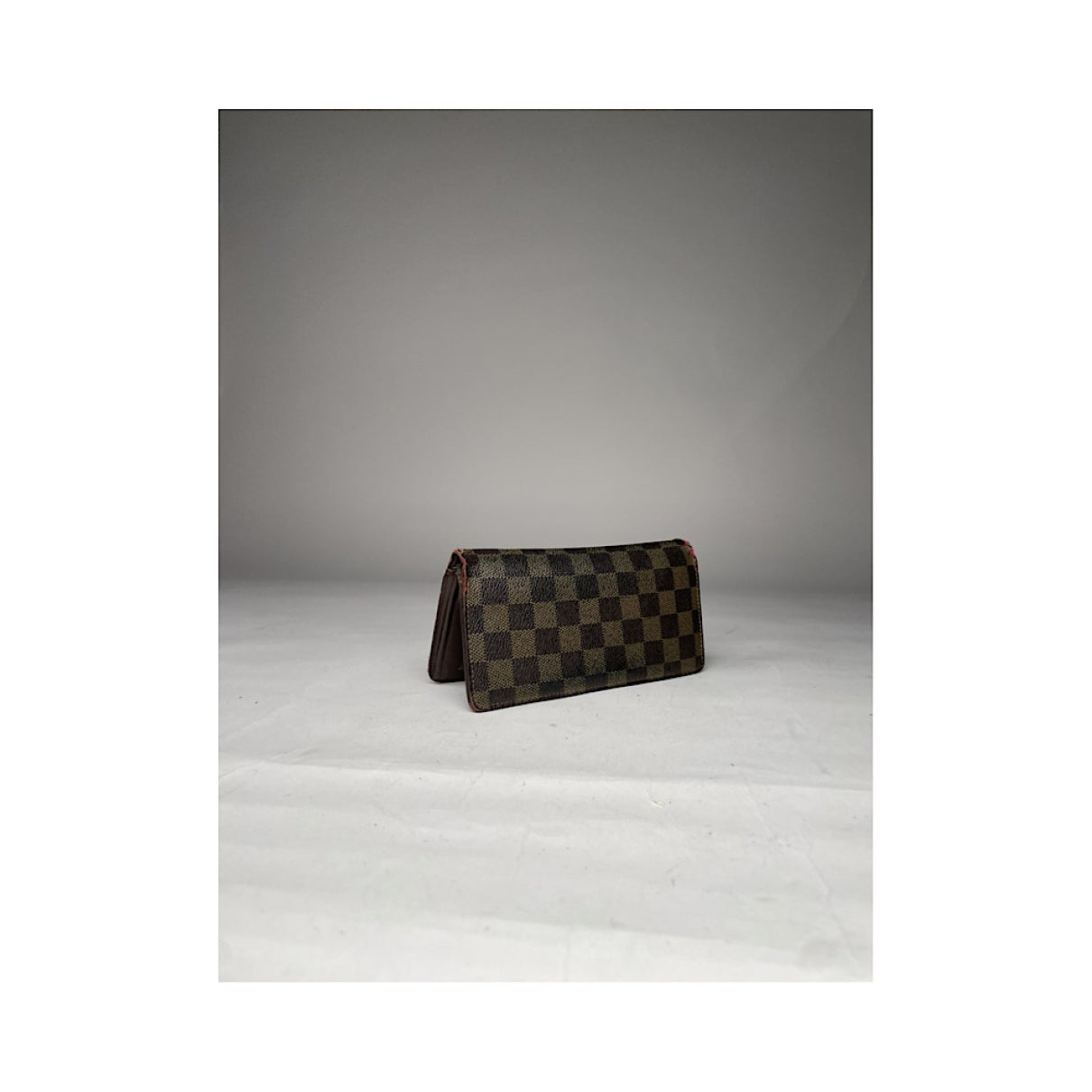 Louis Vuitton Passport cover Purse image 3