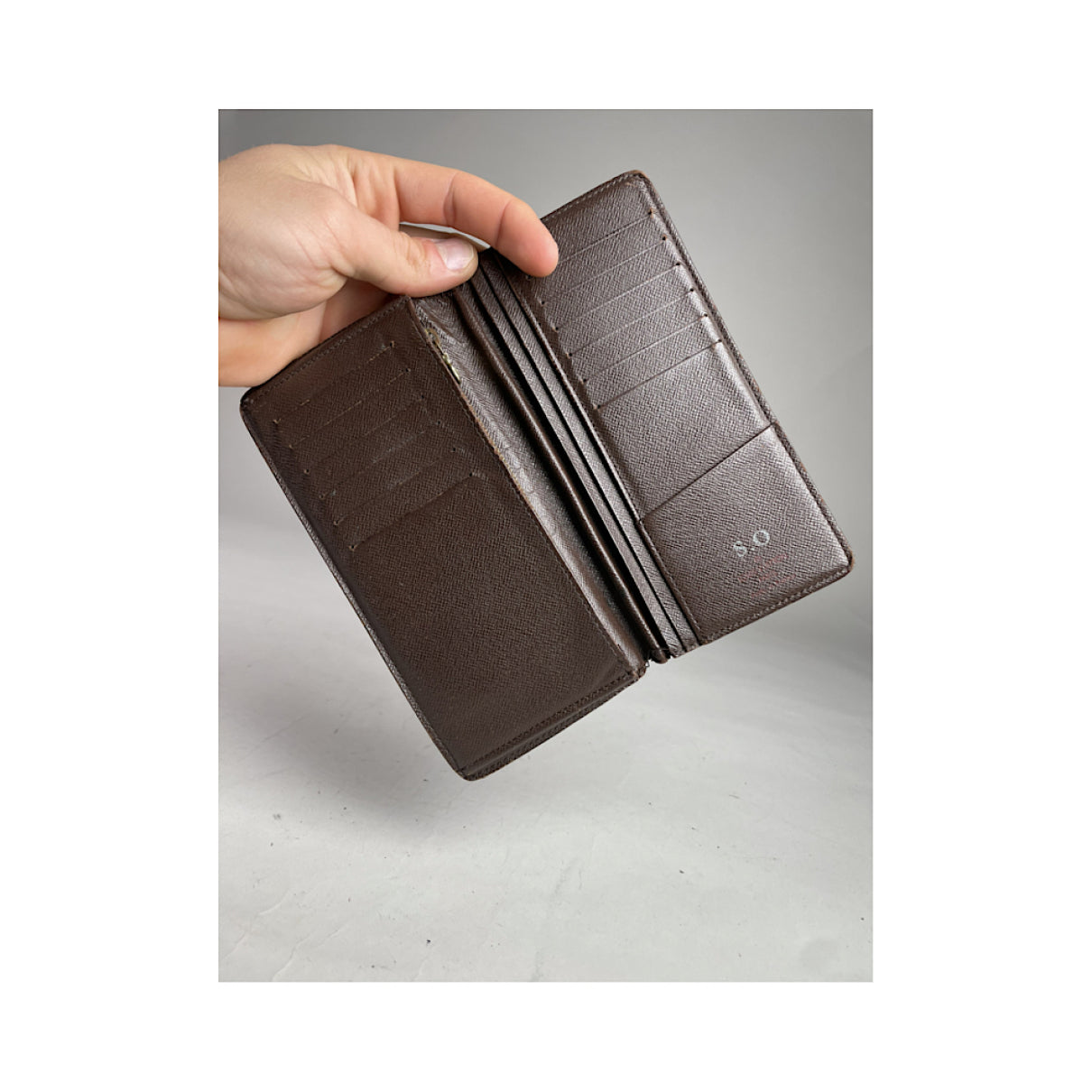 Louis Vuitton Passport cover Purse image 5