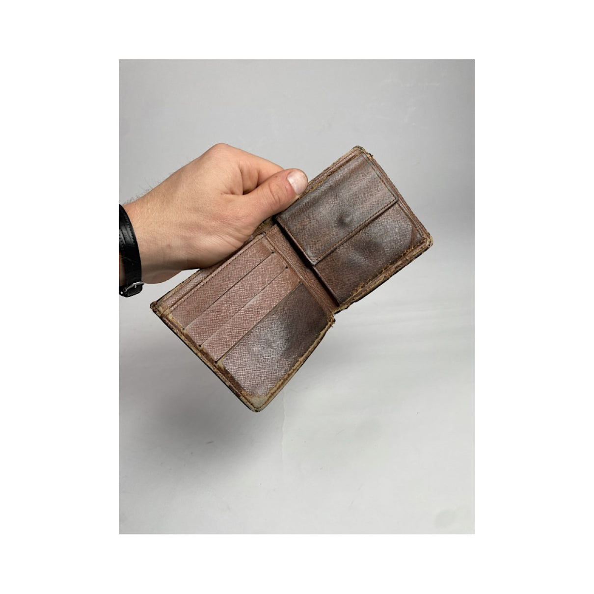 Louis Vuitton Purse image 2