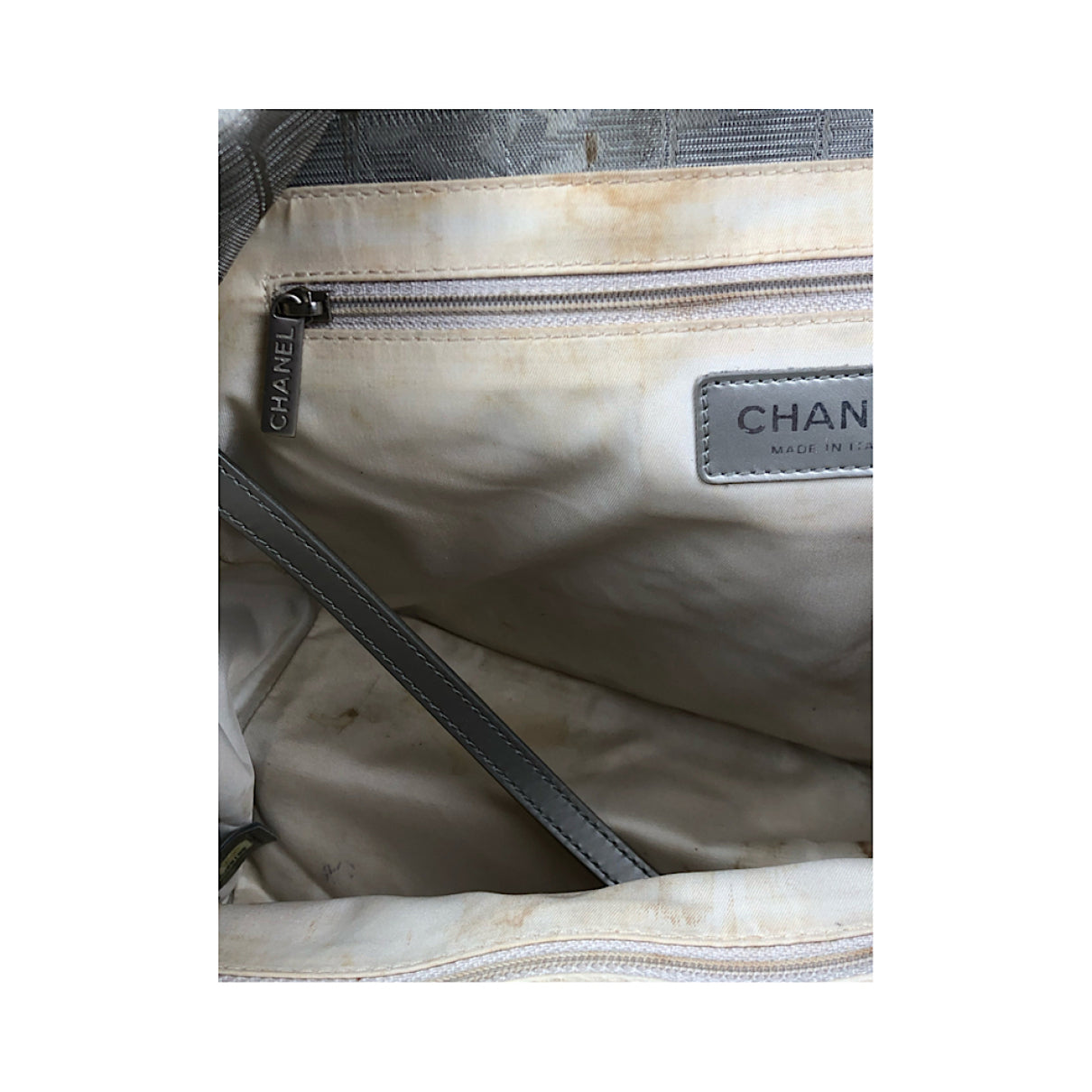 Chanel Handbag image 4