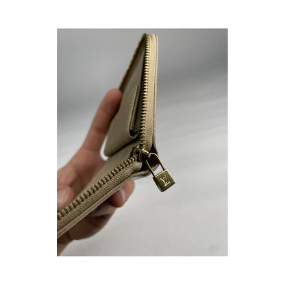 Louis Vuitton Zippy Wallet image 5