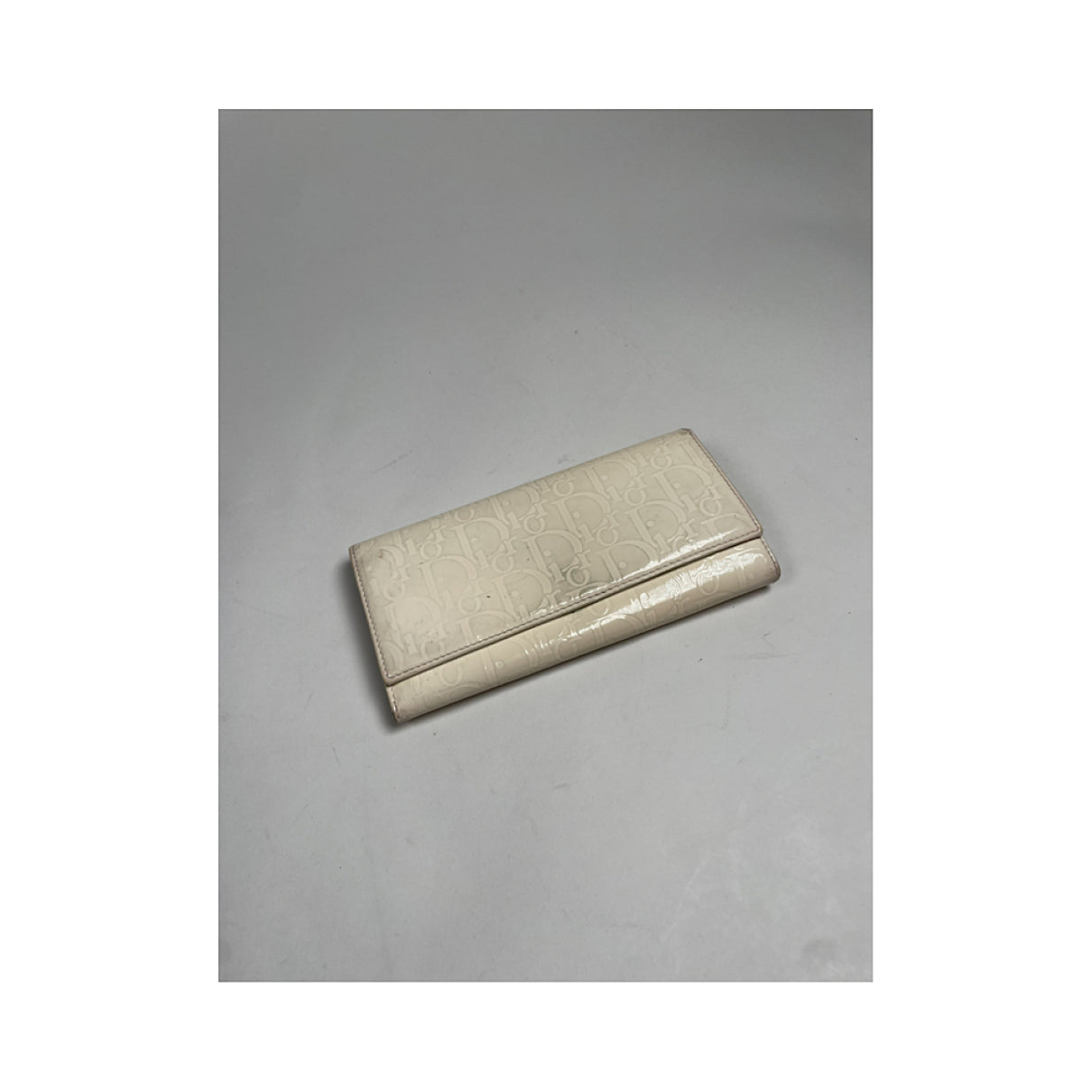 Dior Diorama White Patent Leather Wallet image 3