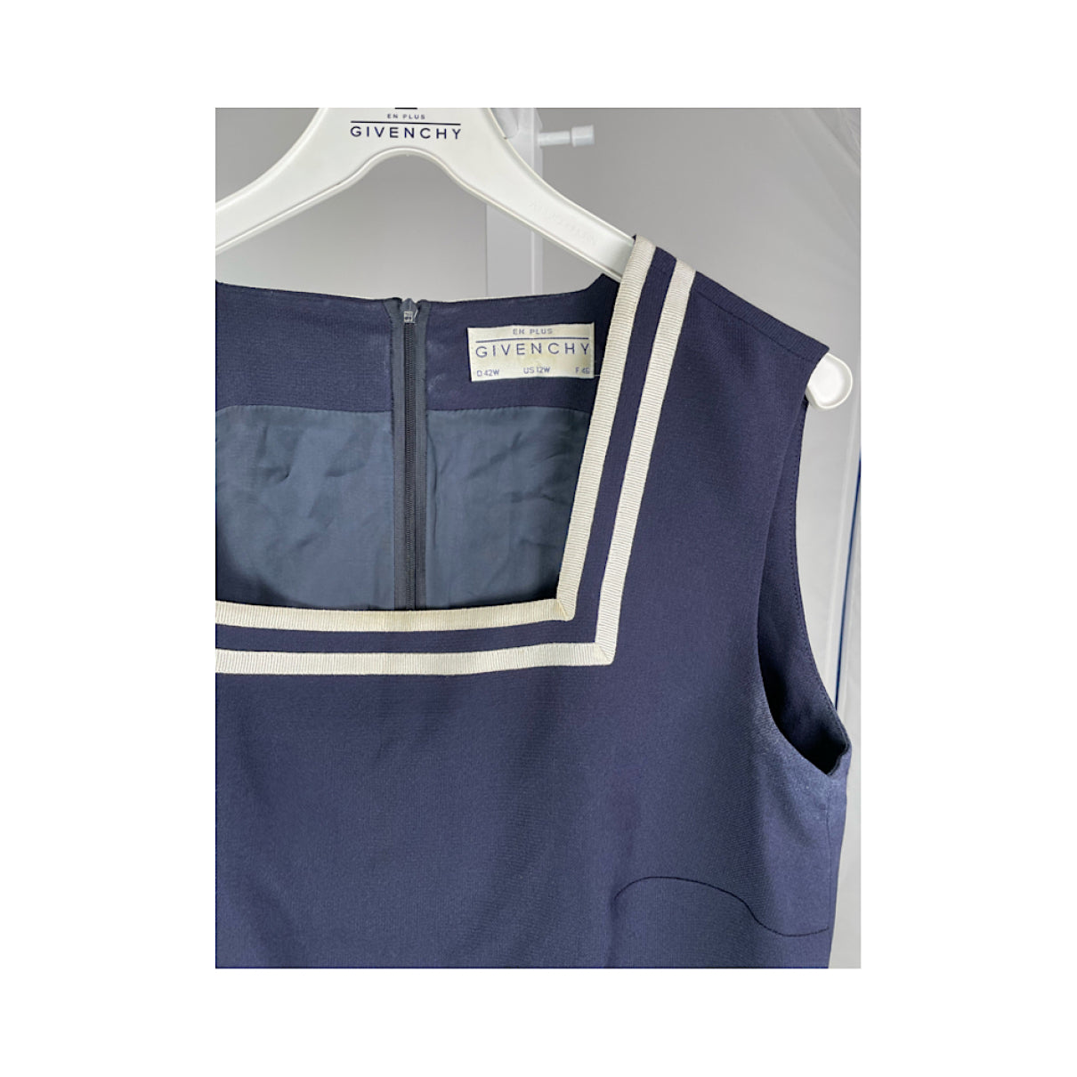 Givenchy Dresse image 3