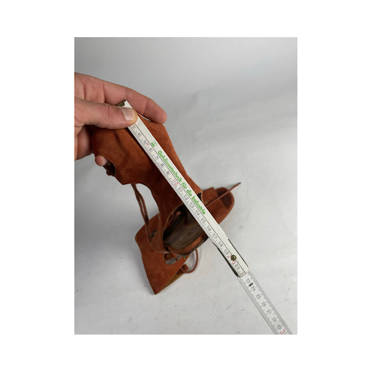 Chloé Victoria Orange Leather Sandal image 2