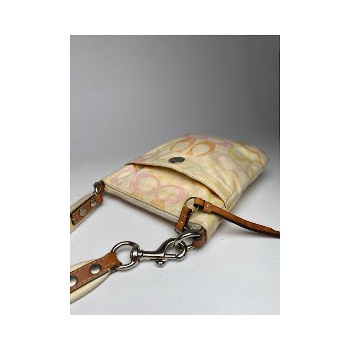 Coach Signature Sufflette Handbag image 4