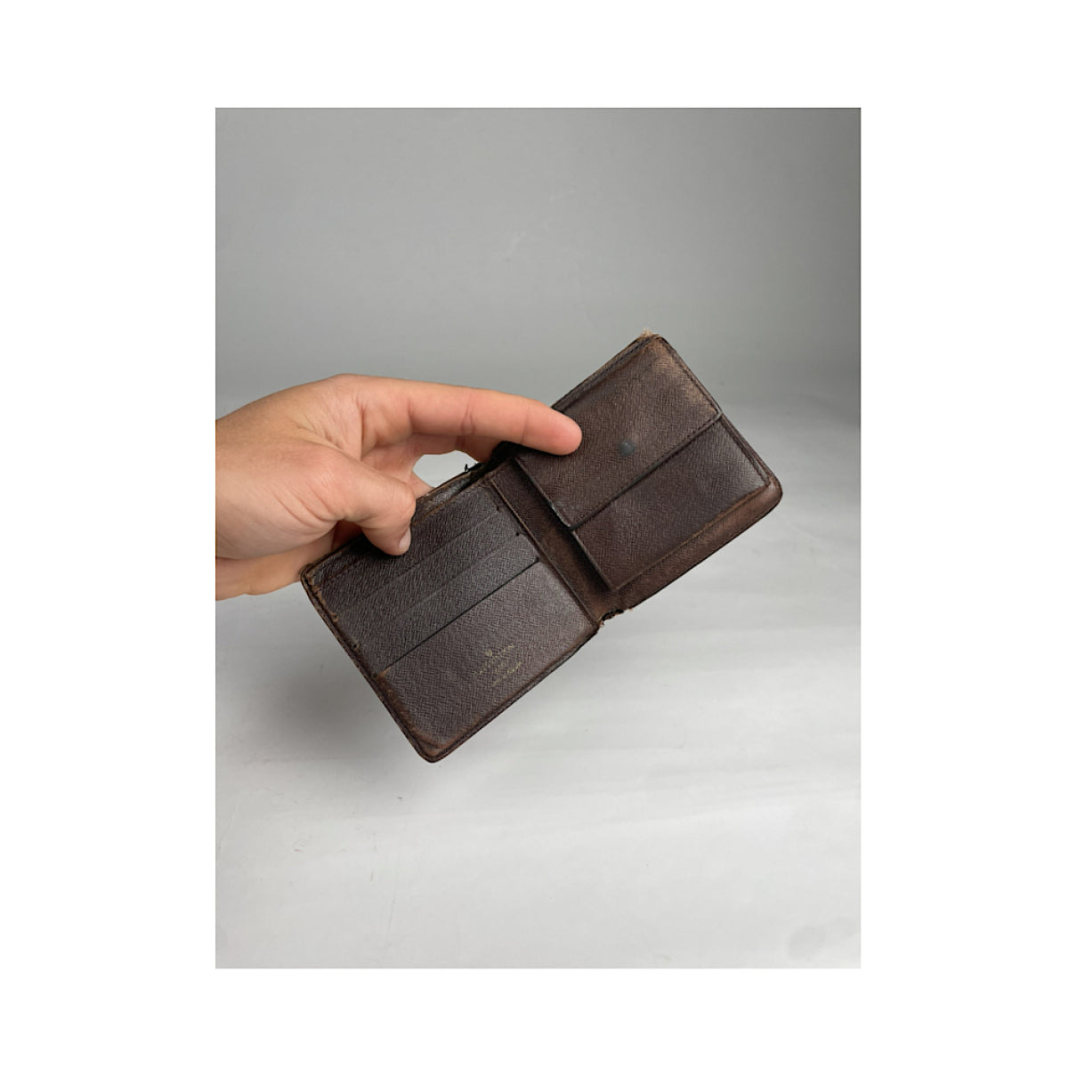 Louis Vuitton Purse image 4