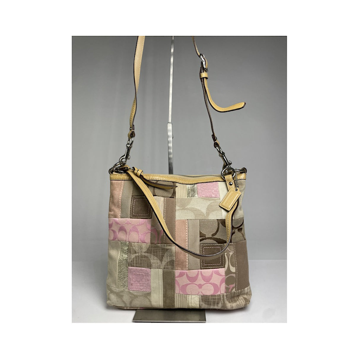 Coach Signature Sufflette Handbag image 4