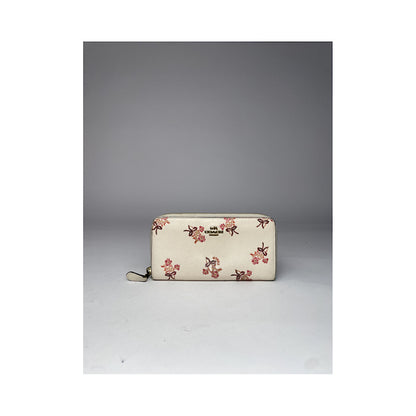 Coach Wallet image 2