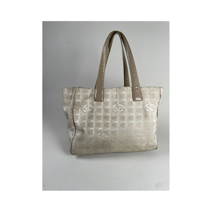 Chanel Handbag image 4