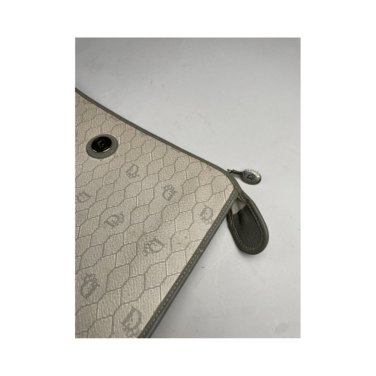 Dior 30 Montaigne Clutch Bag image 2