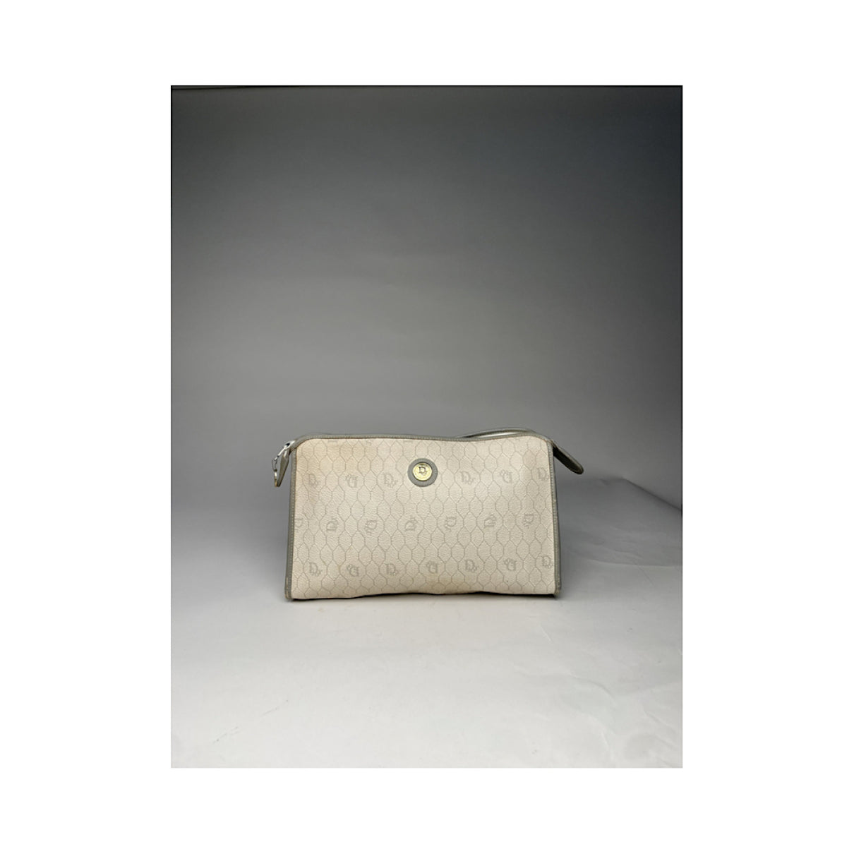 Dior 30 Montaigne Clutch Bag image 4