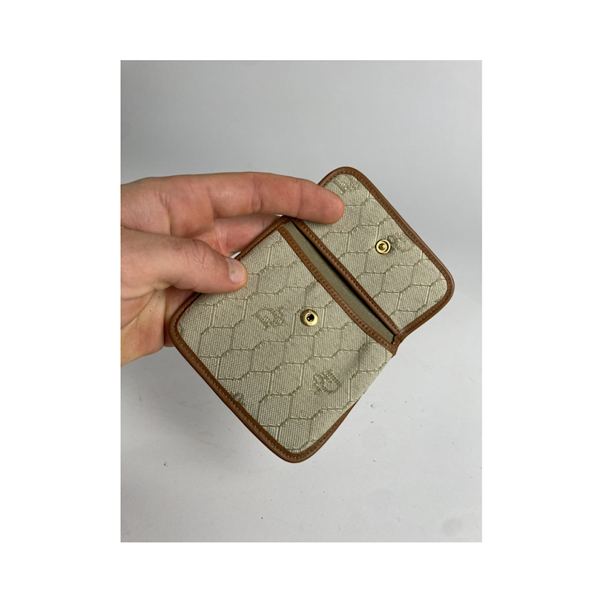 Dior 30 Montaigne Beige Leather Purse image 2