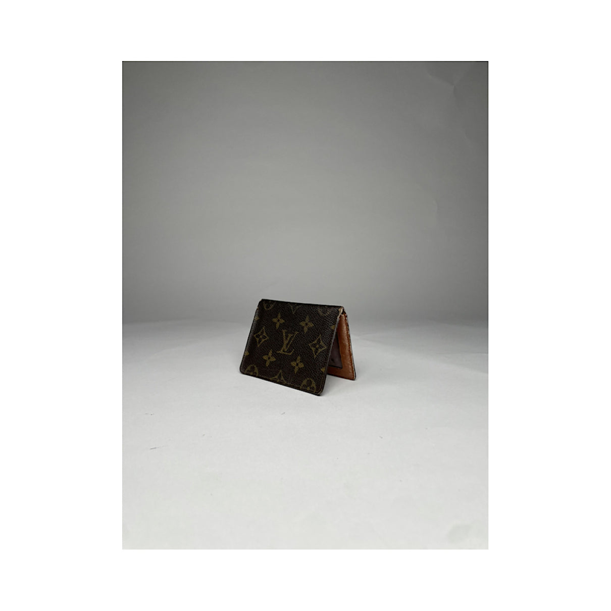 Louis Vuitton Purse image 2