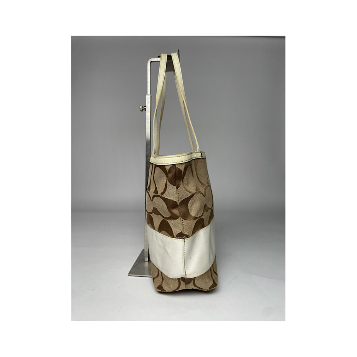 Coach Signature Sufflette Handbag image 4