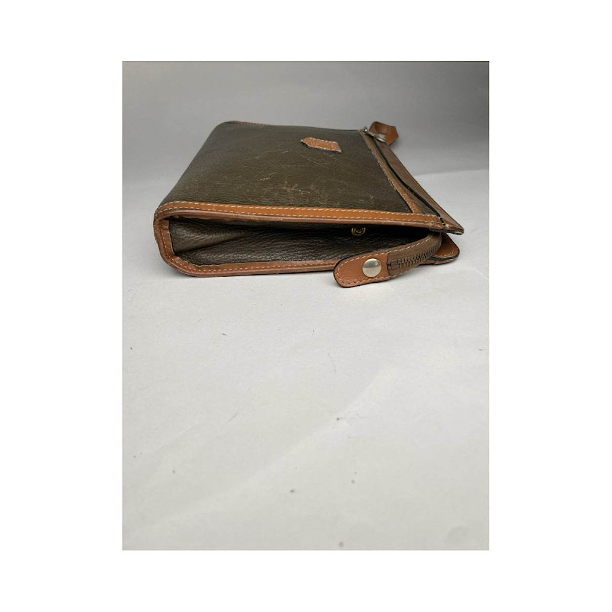 Celine Triomphe Vintage Clutch Bag image 3