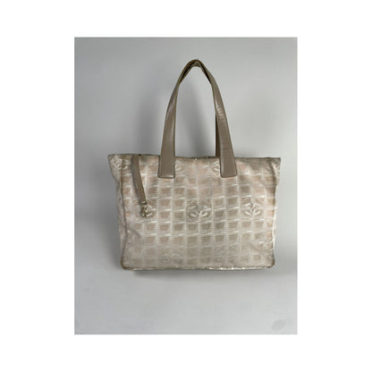 Chanel Handbag image 3