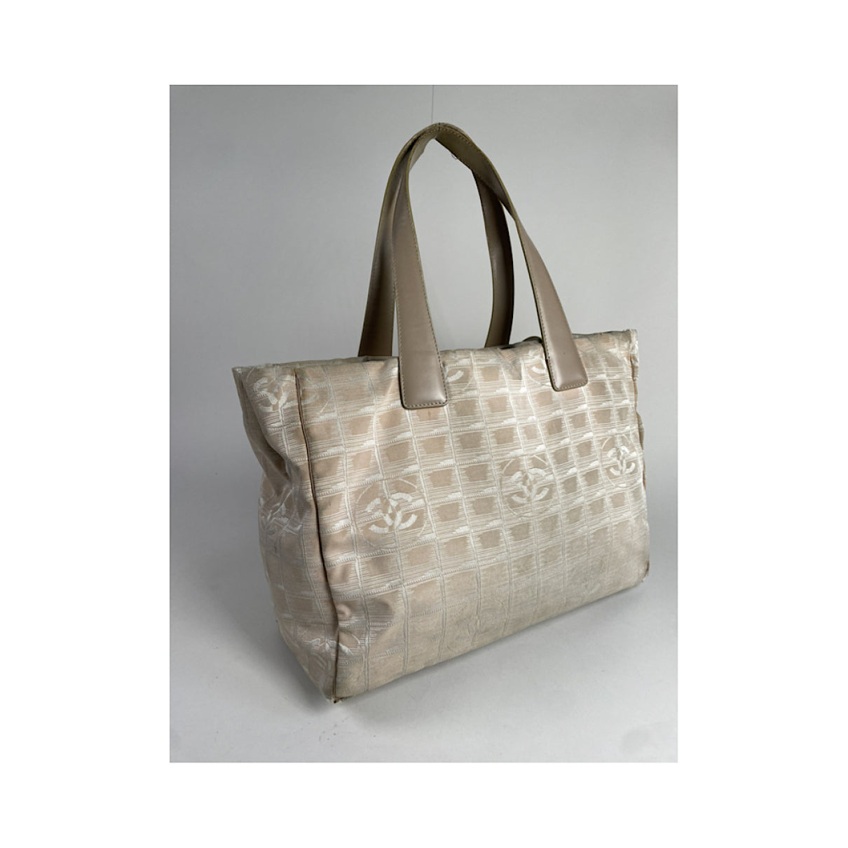 Chanel Handbag image 5