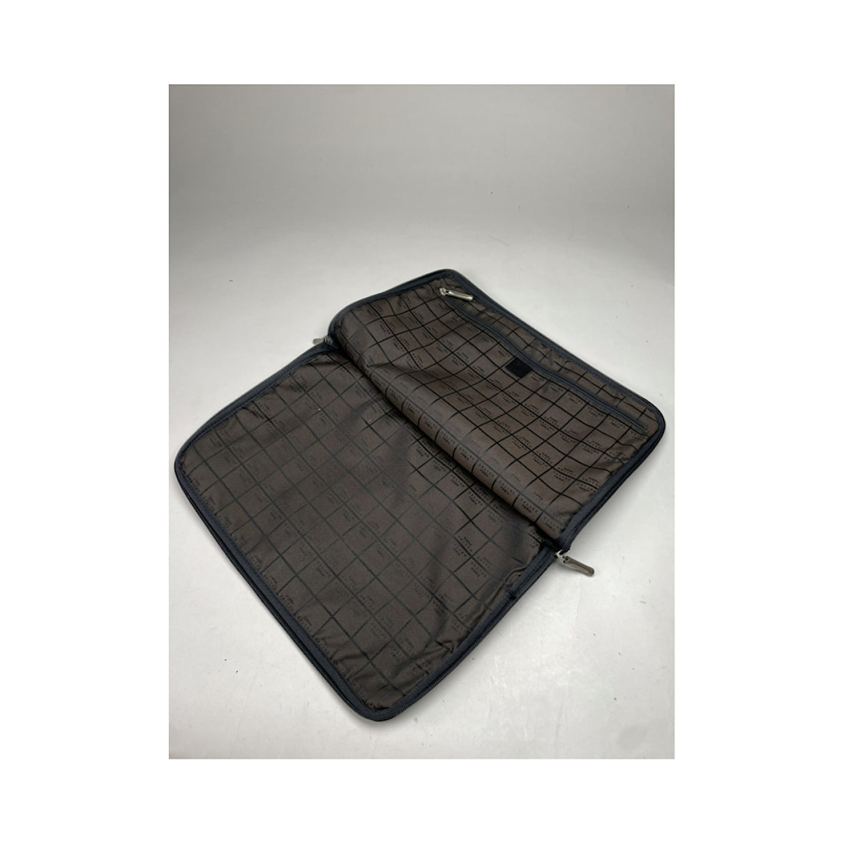 Celine Trio Black Leather Clutch Bag image 3