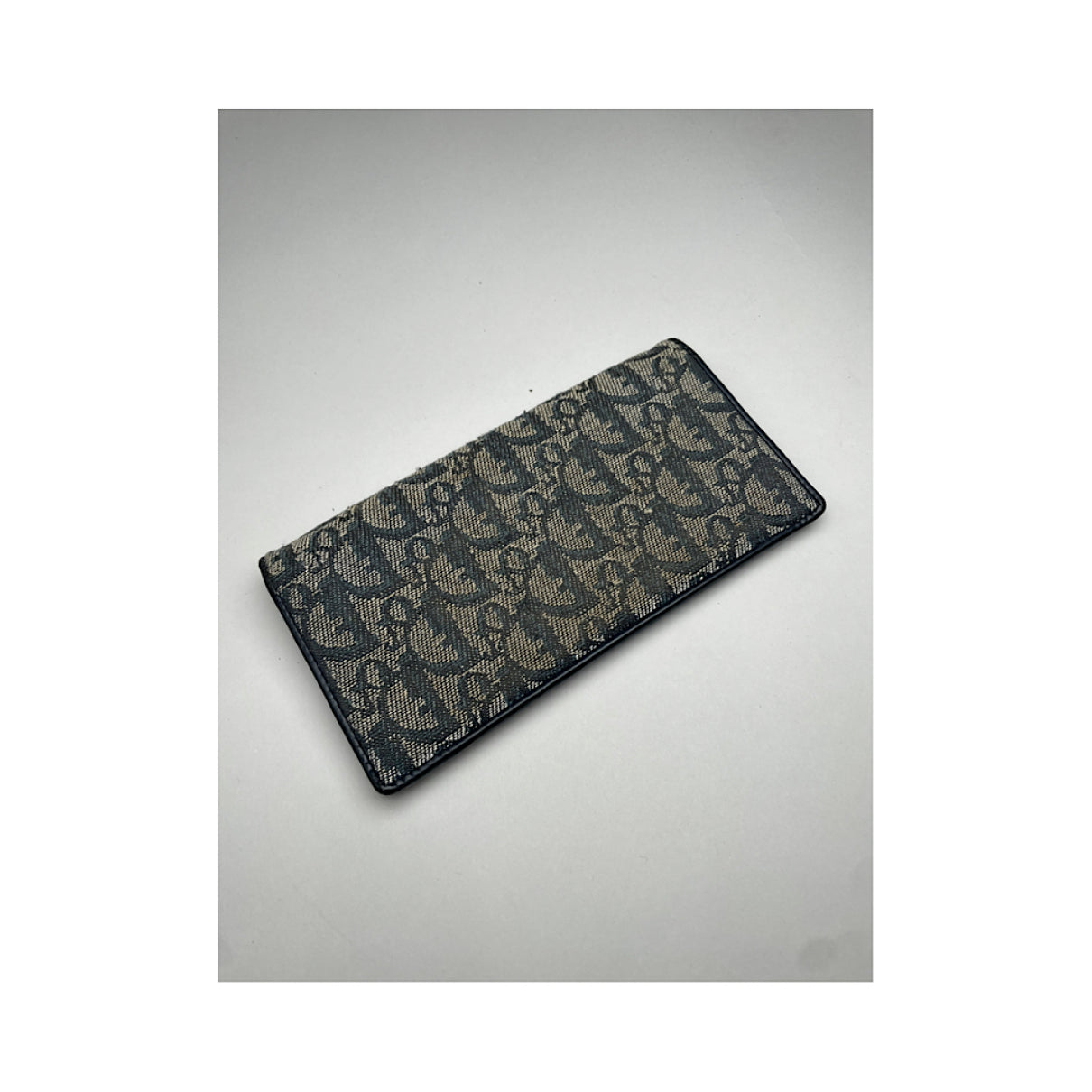 Dior Saddle Purse image 3