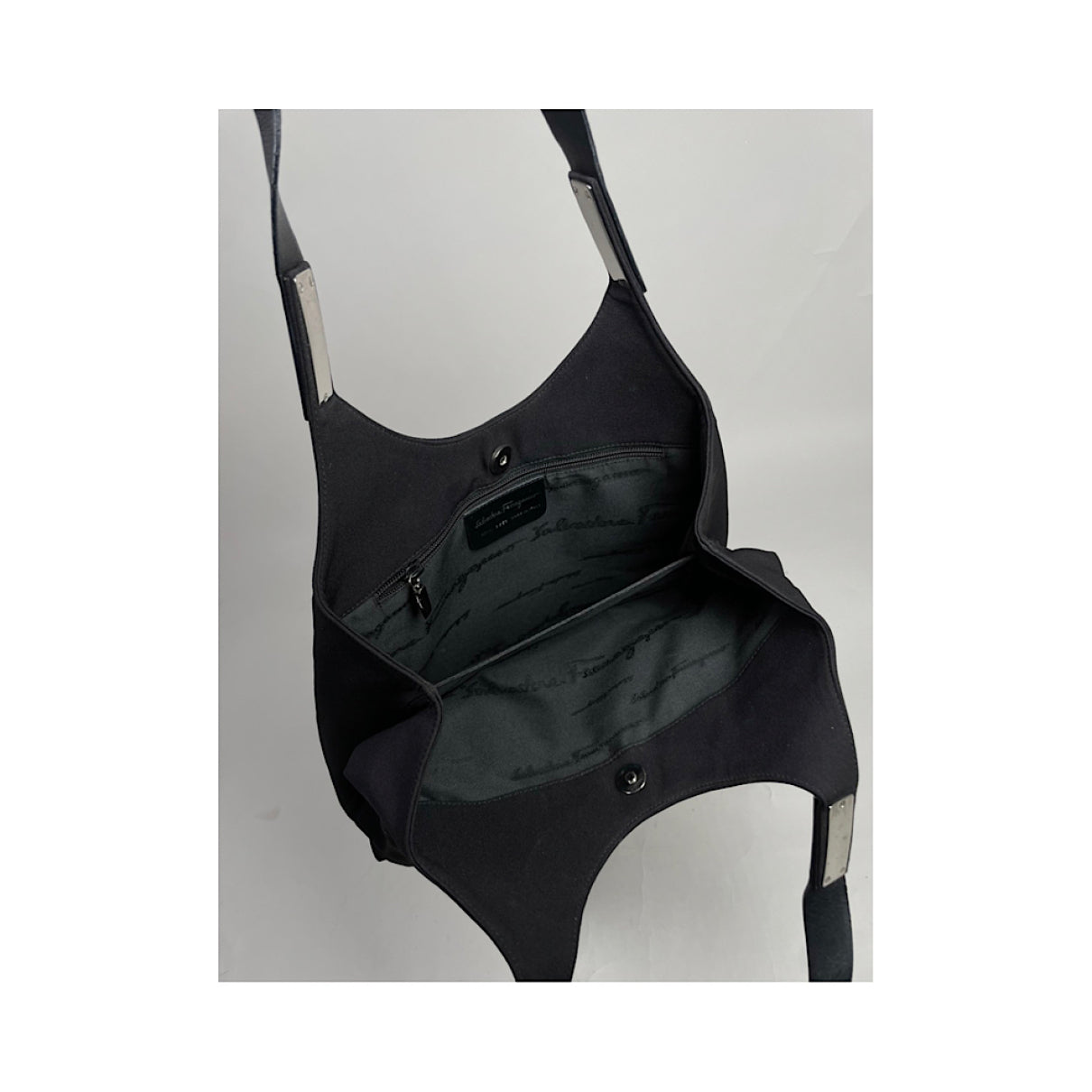 Salvatore Ferragamo Wanda North South Handbag image 3