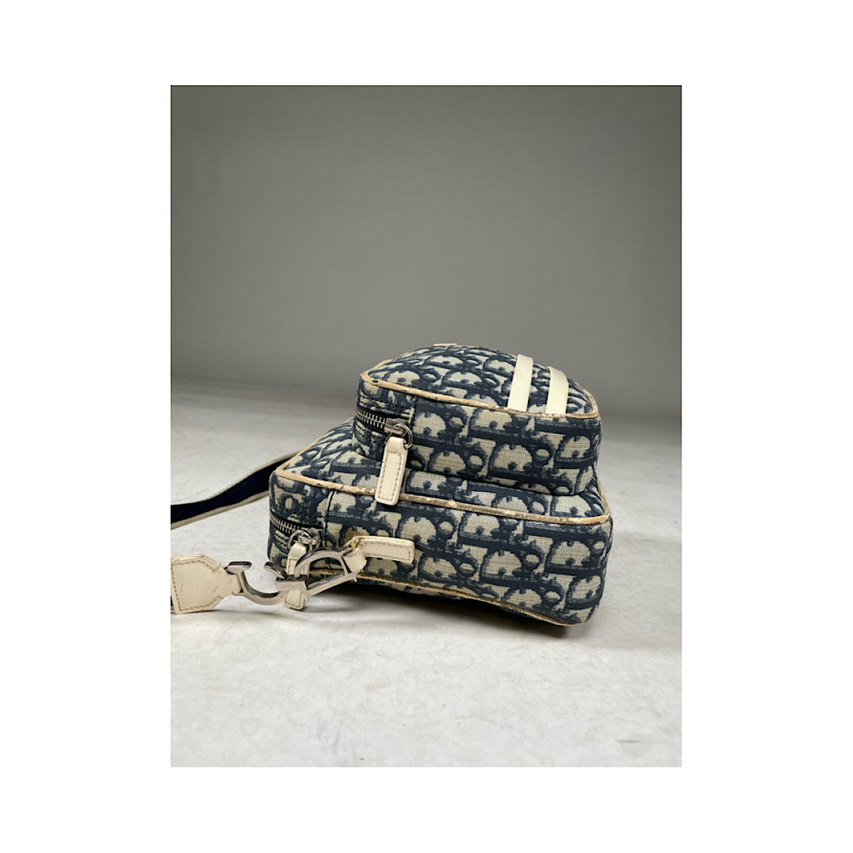 Dior Saddle vintage Classic  Handbag image 2