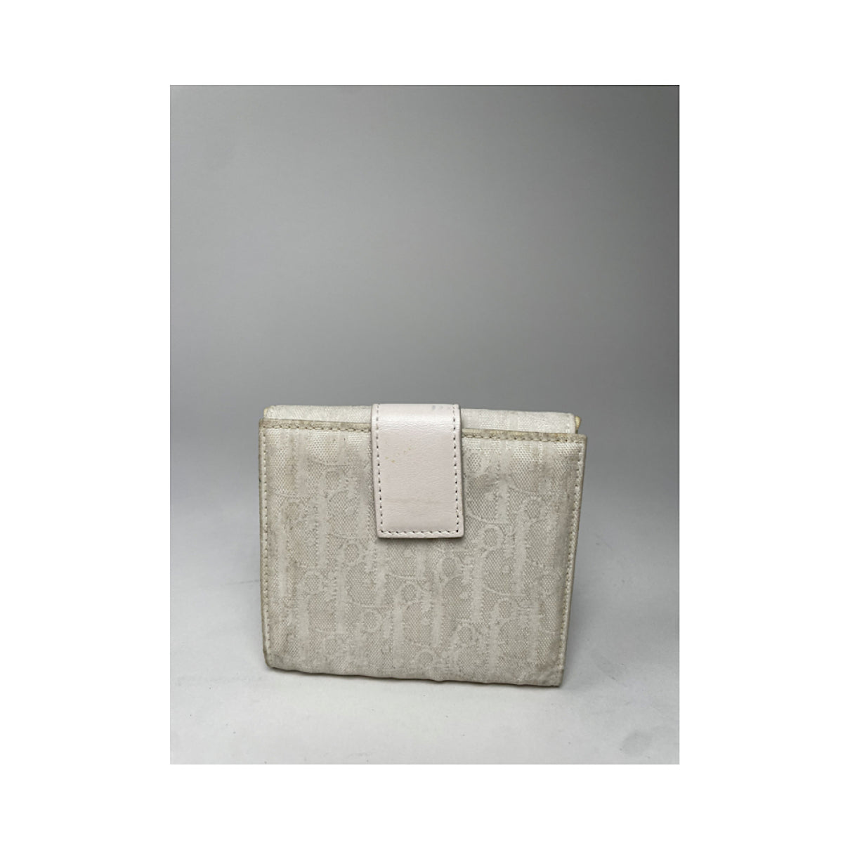 Dior 30 Montaigne Wallet image 2