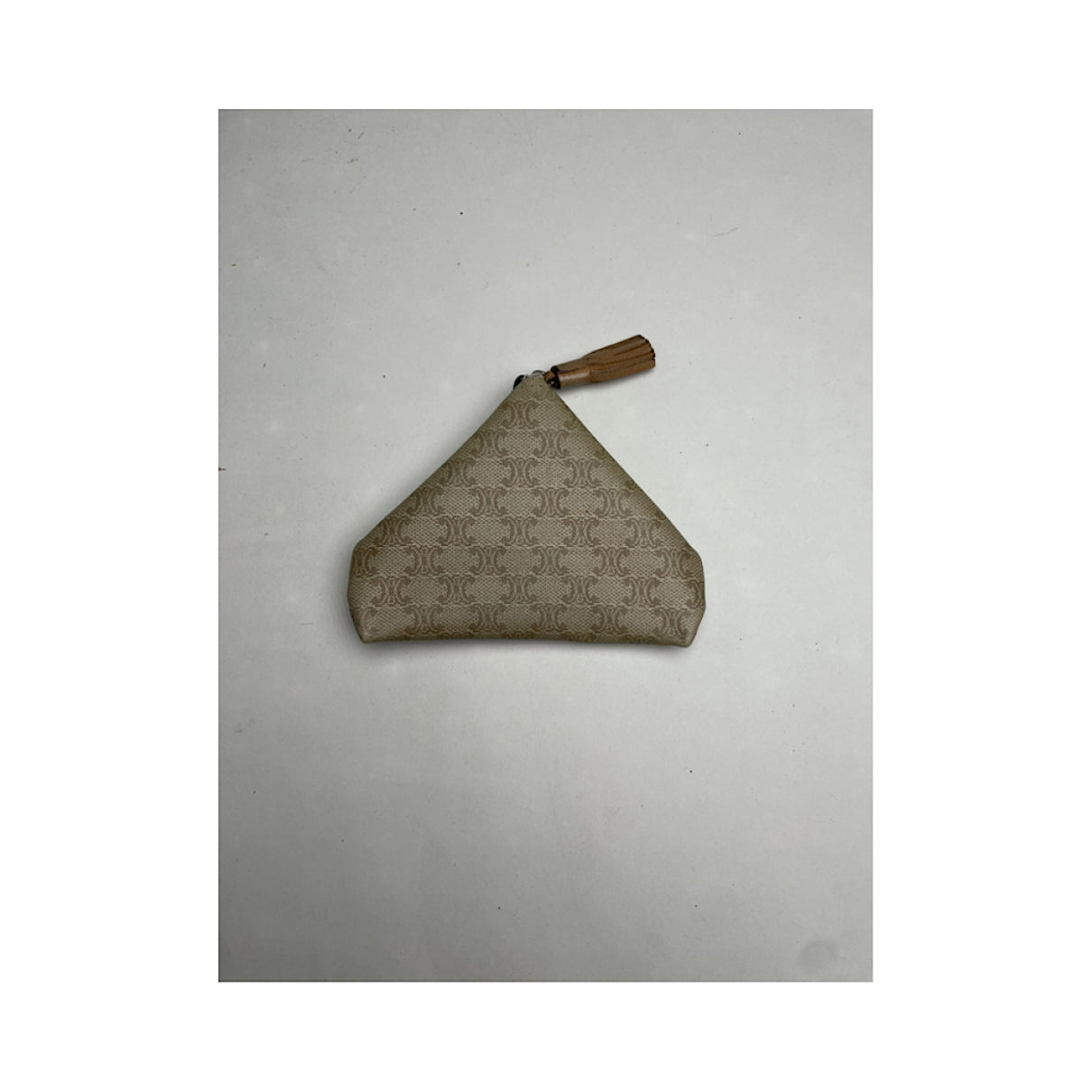 Celine Triomphe Beige Leather Wallet image 4