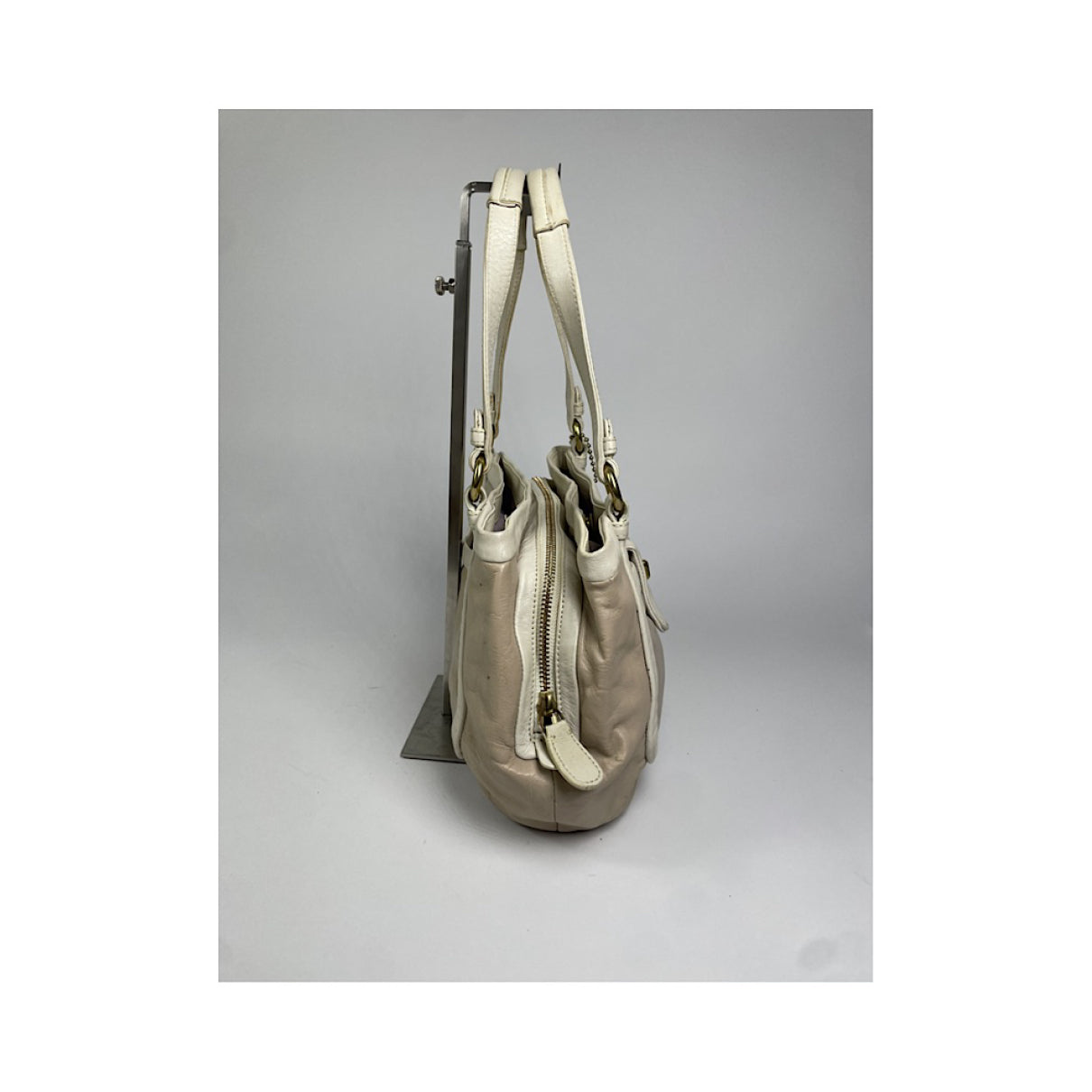 Coach Signature Sufflette Handbag image 4