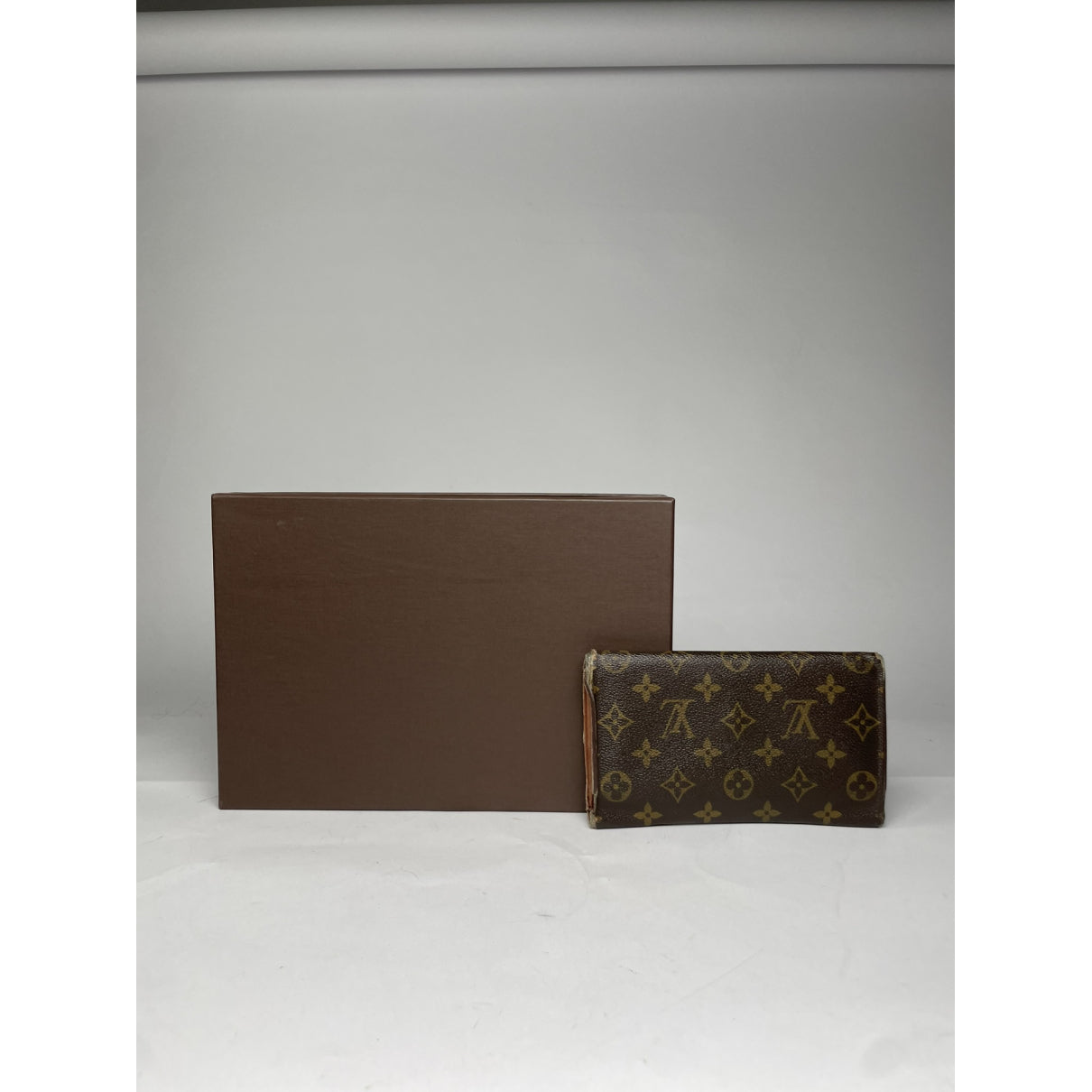Louis Vuitton Iris Wallet image 2