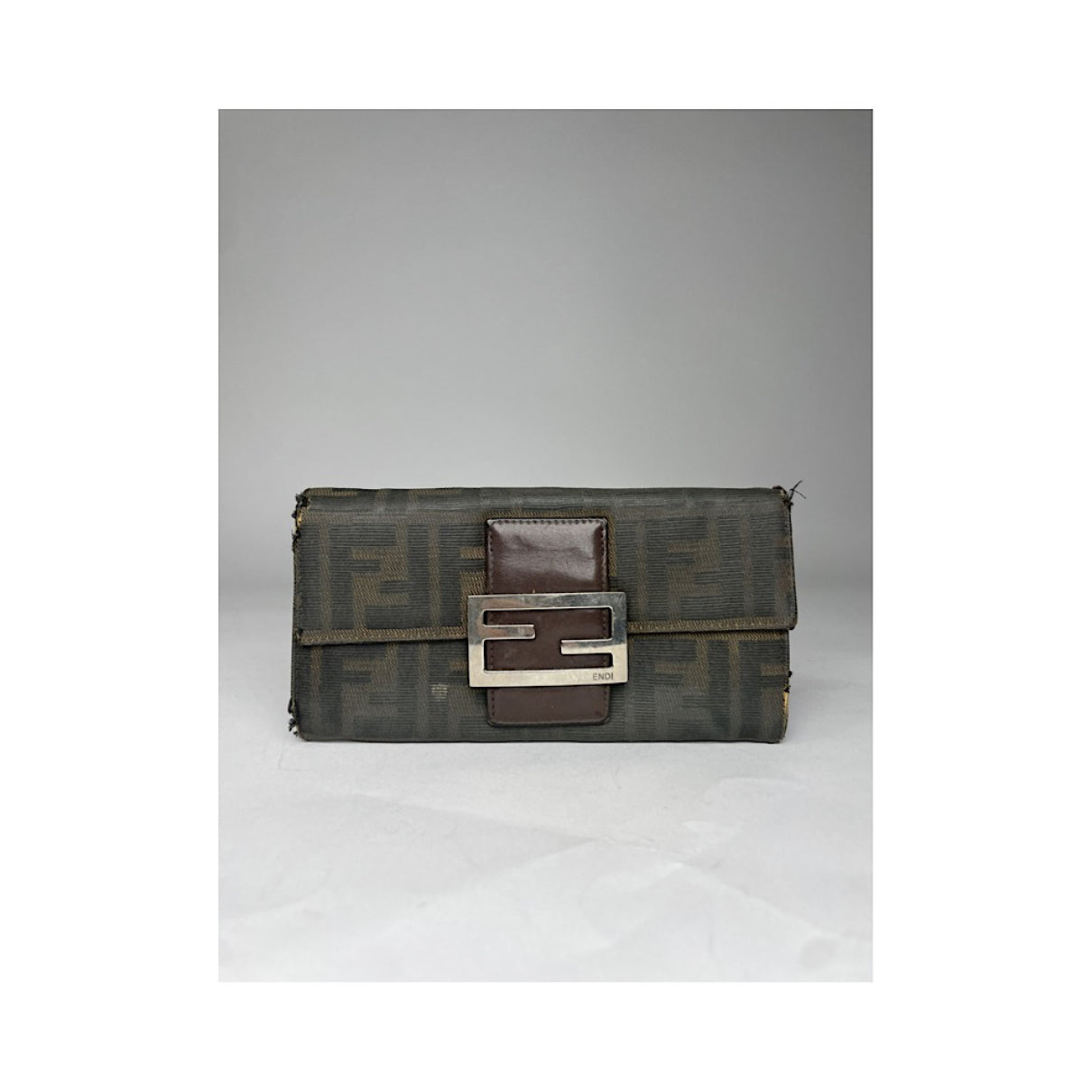Fendi Baguette Wallet image 3