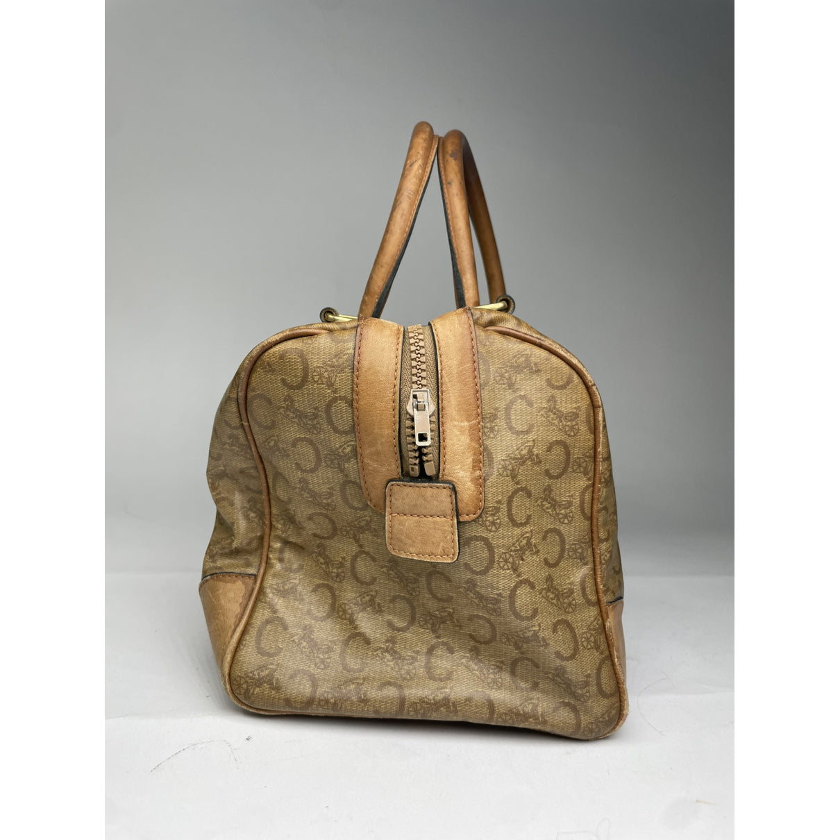 Celine SAC SEAU Gold Leather Handbag image 2