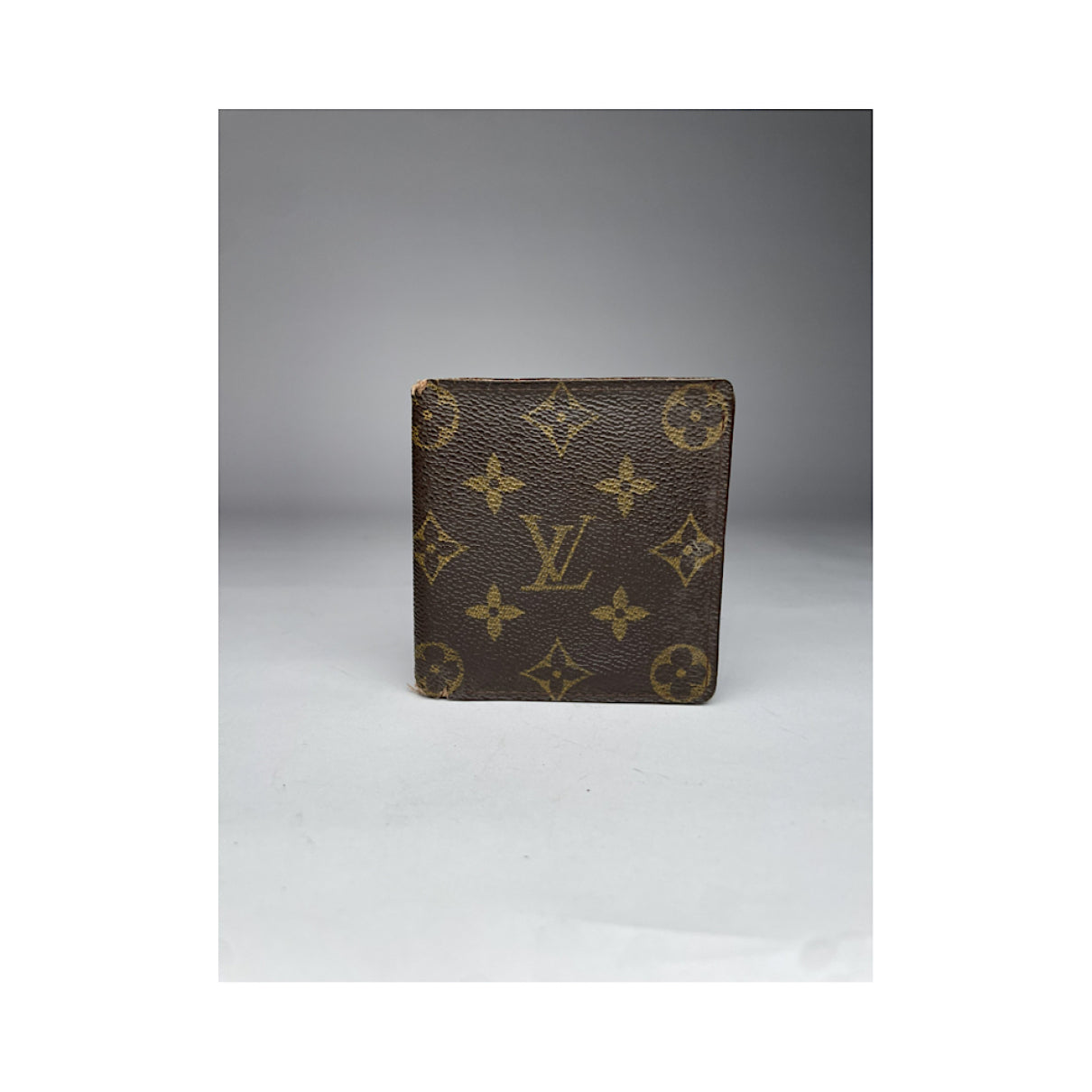 Louis Vuitton Purse image 2