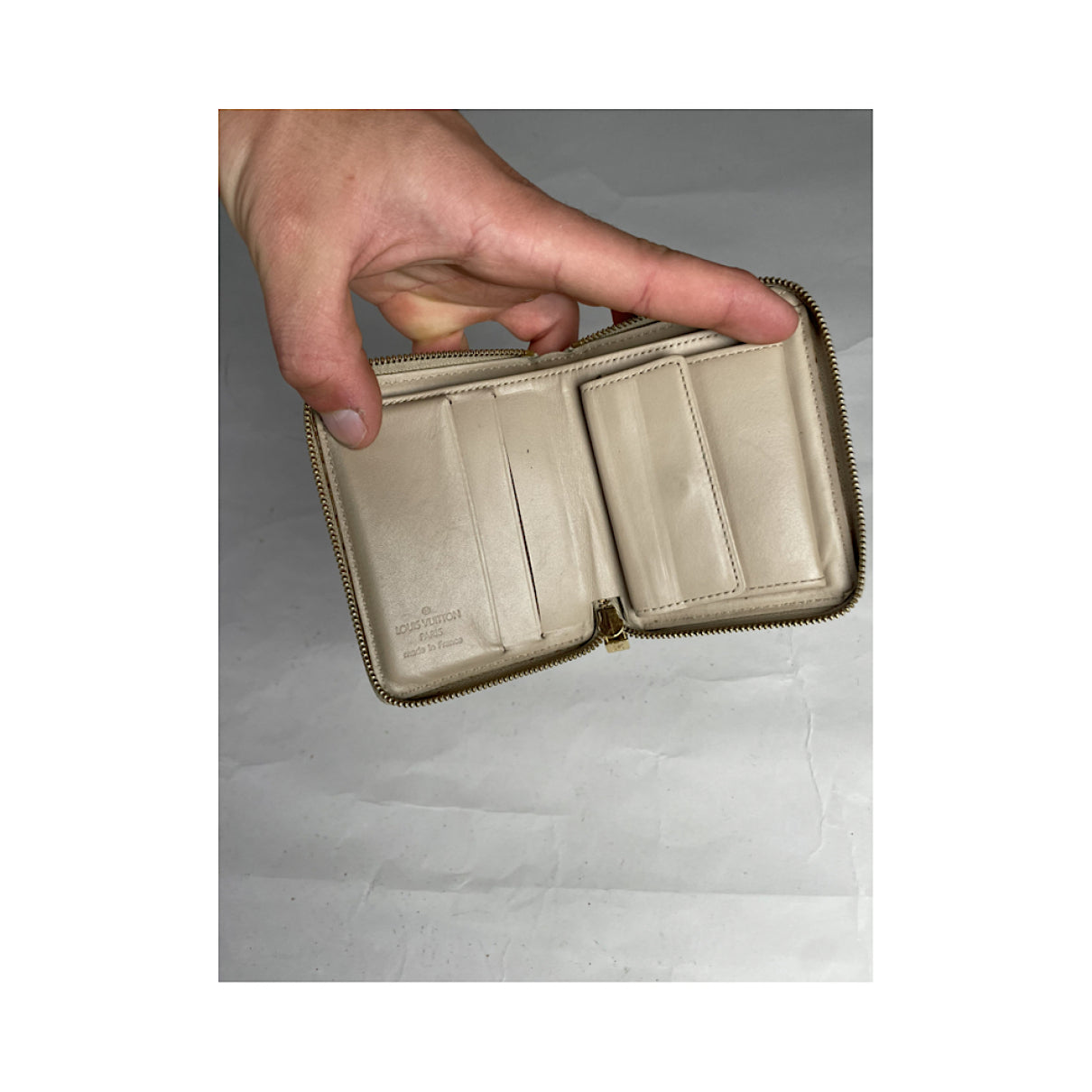 Louis Vuitton Zippy Wallet image 5