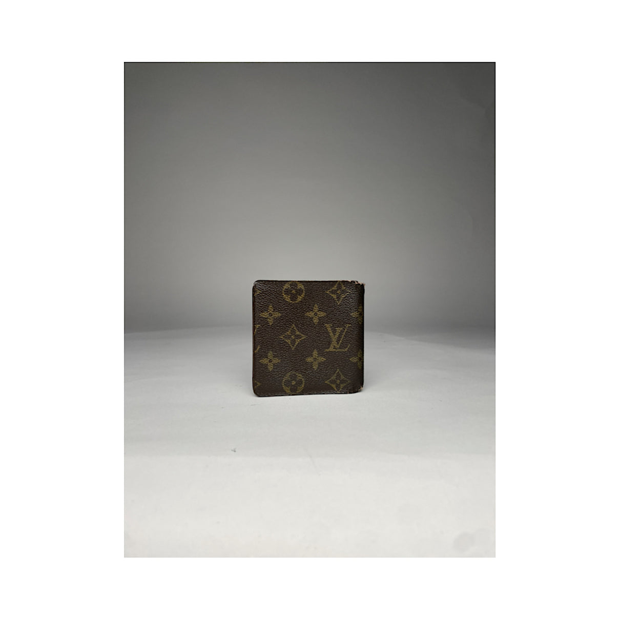 Louis Vuitton Purse image 4