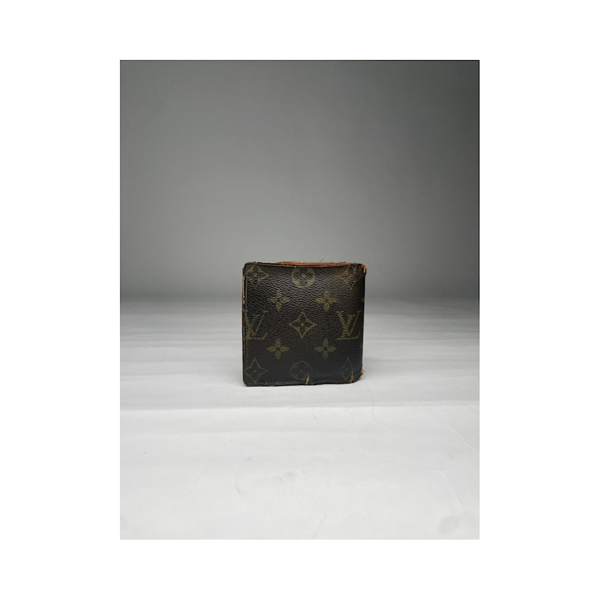 Louis Vuitton Purse image 3