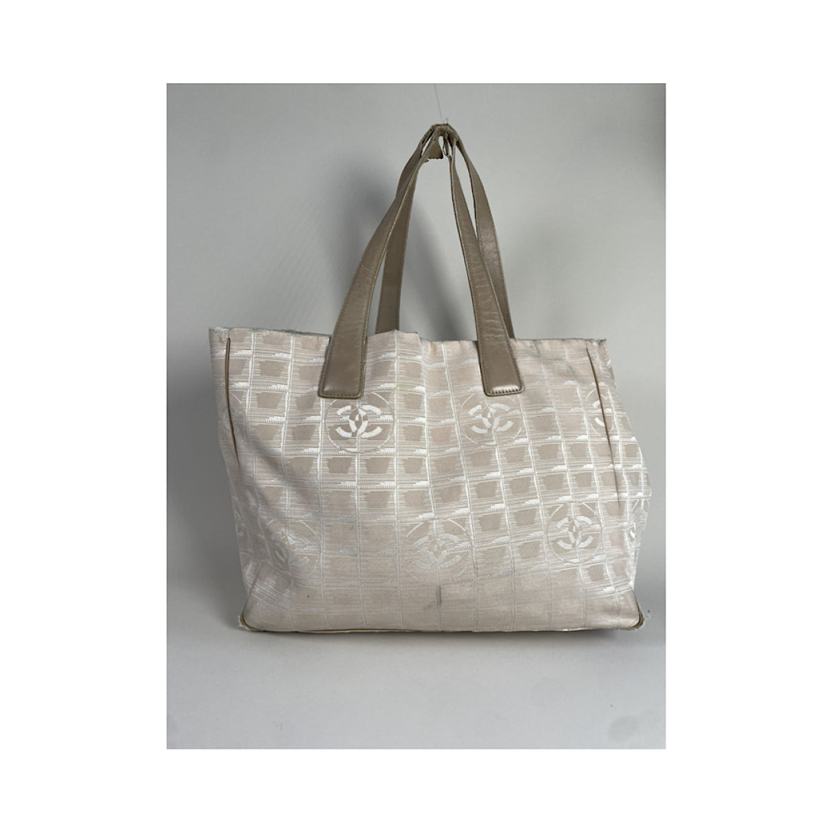 Chanel Handbag image 4