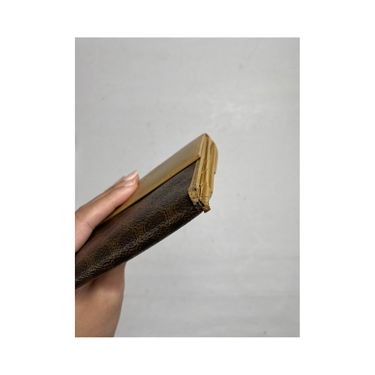 Celine Triomphe Brown Leather Wallet image 3