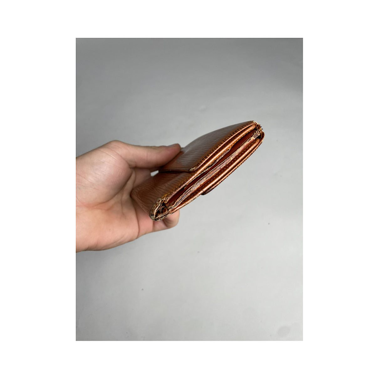 Louis Vuitton Capucines Wallet image 4