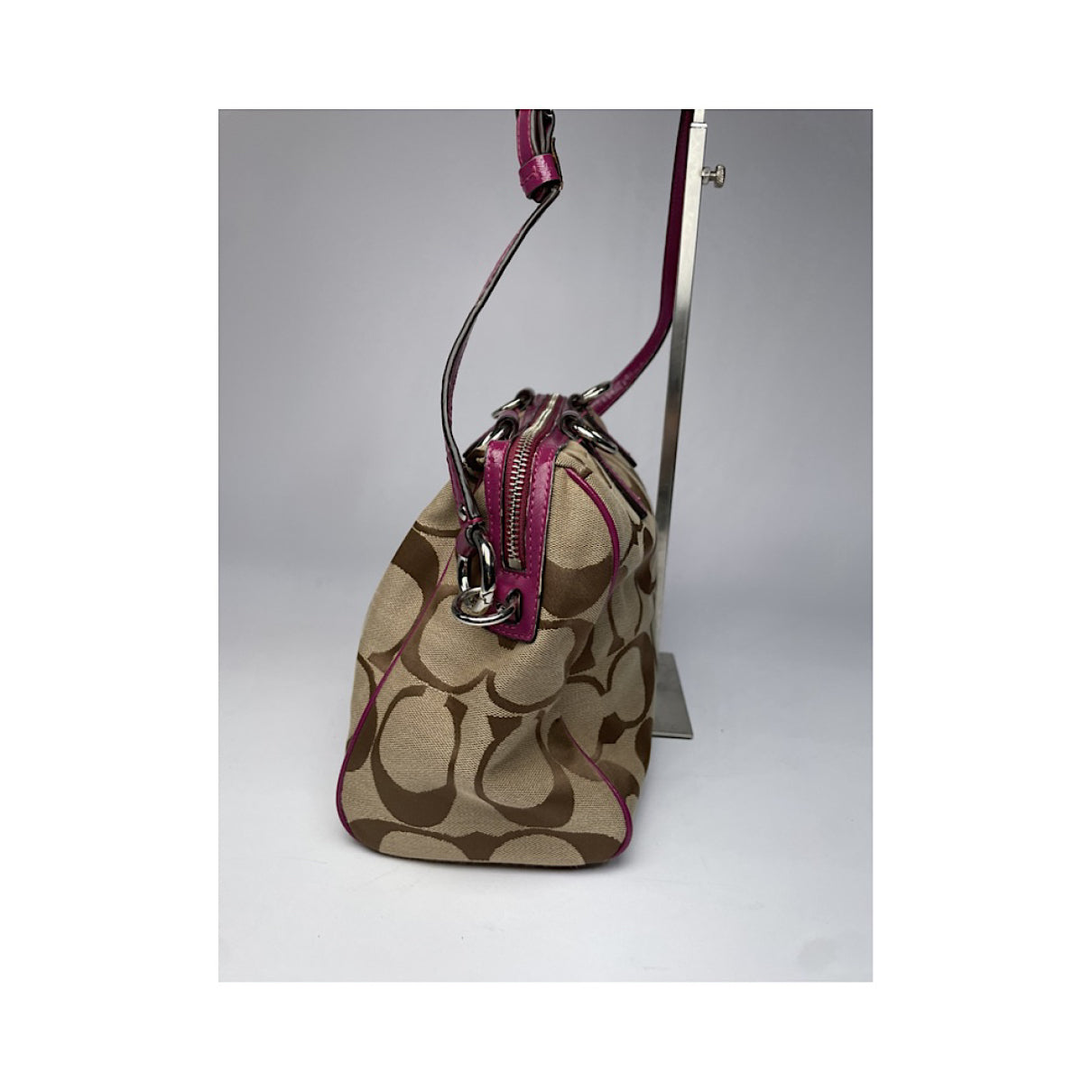 Coach Signature Sufflette Handbag image 4