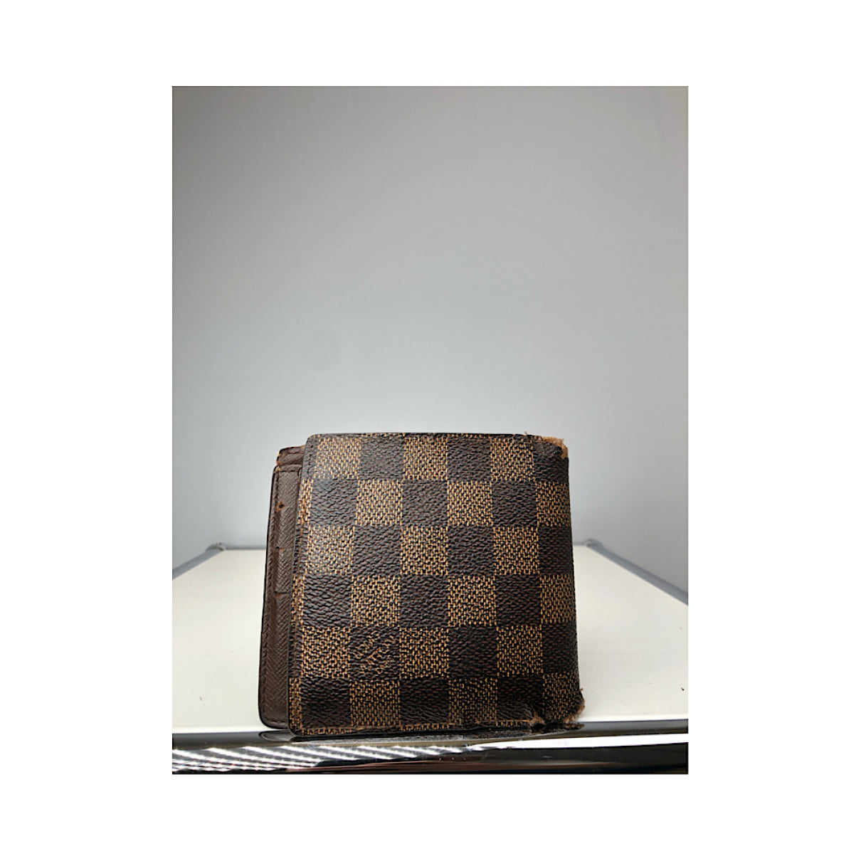 Louis Vuitton Purse image 4