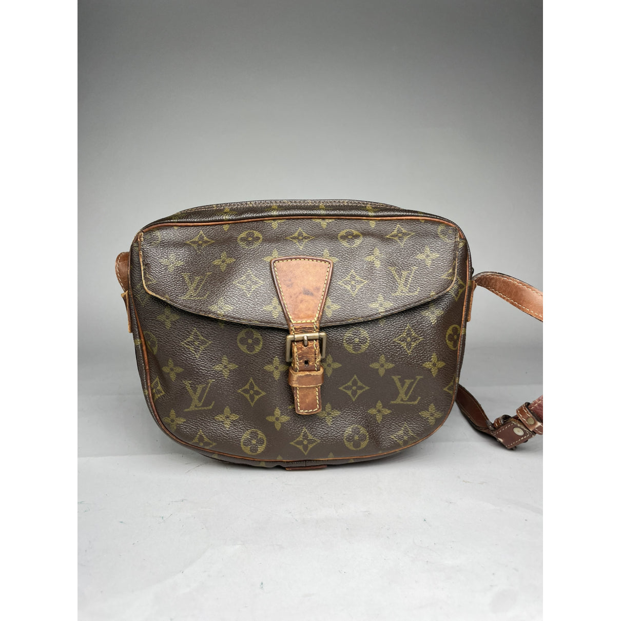 Louis Vuitton Bum Bag / Sac Ceinture Brown Leather Bag image 2