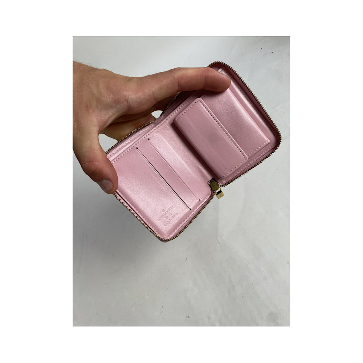 Louis Vuitton Zippy Wallet image 4