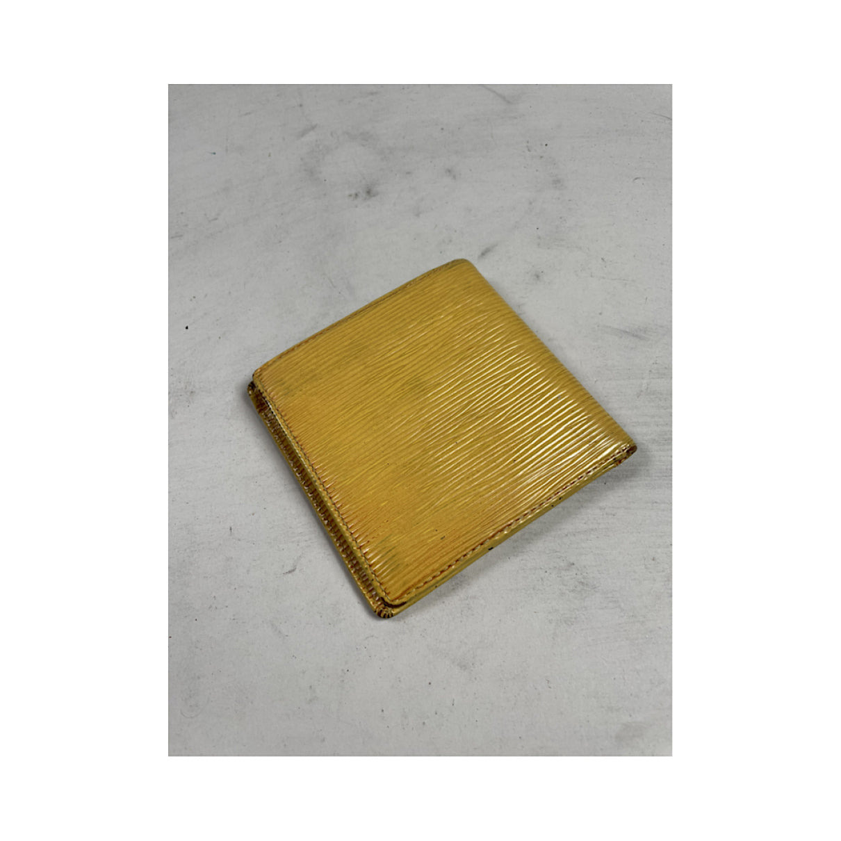 Louis Vuitton Purse image 2