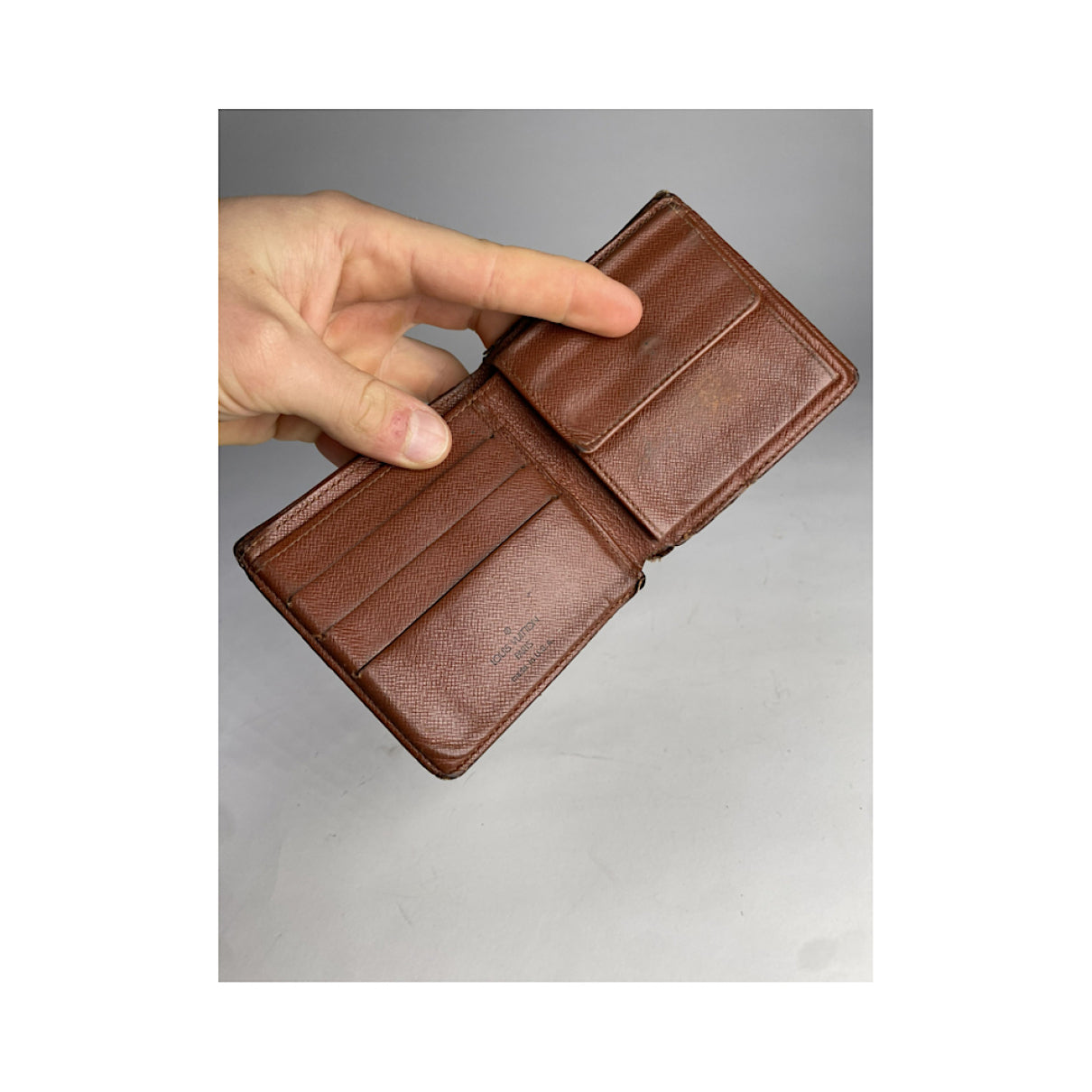 Louis Vuitton Purse image 4